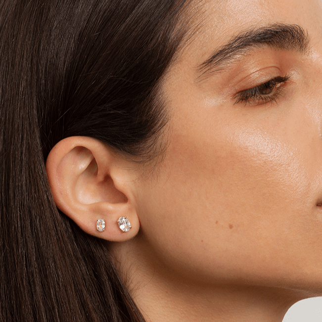 0.5 a 2.5 ct Aretes con diamante Corte Oval - BODHANA