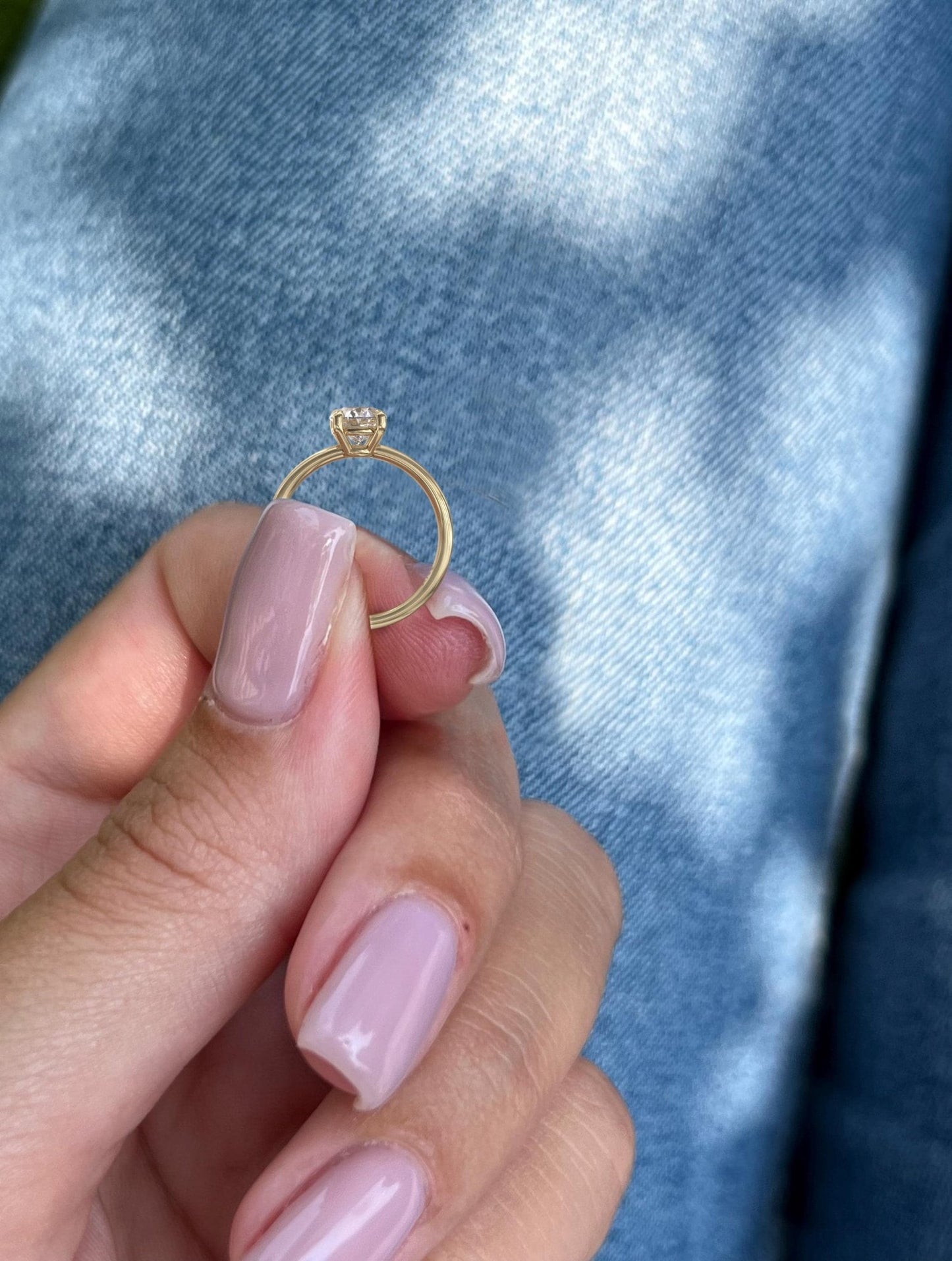 1 ct Anillo de compromiso con diamante ovalado oro 14K - BODHANA