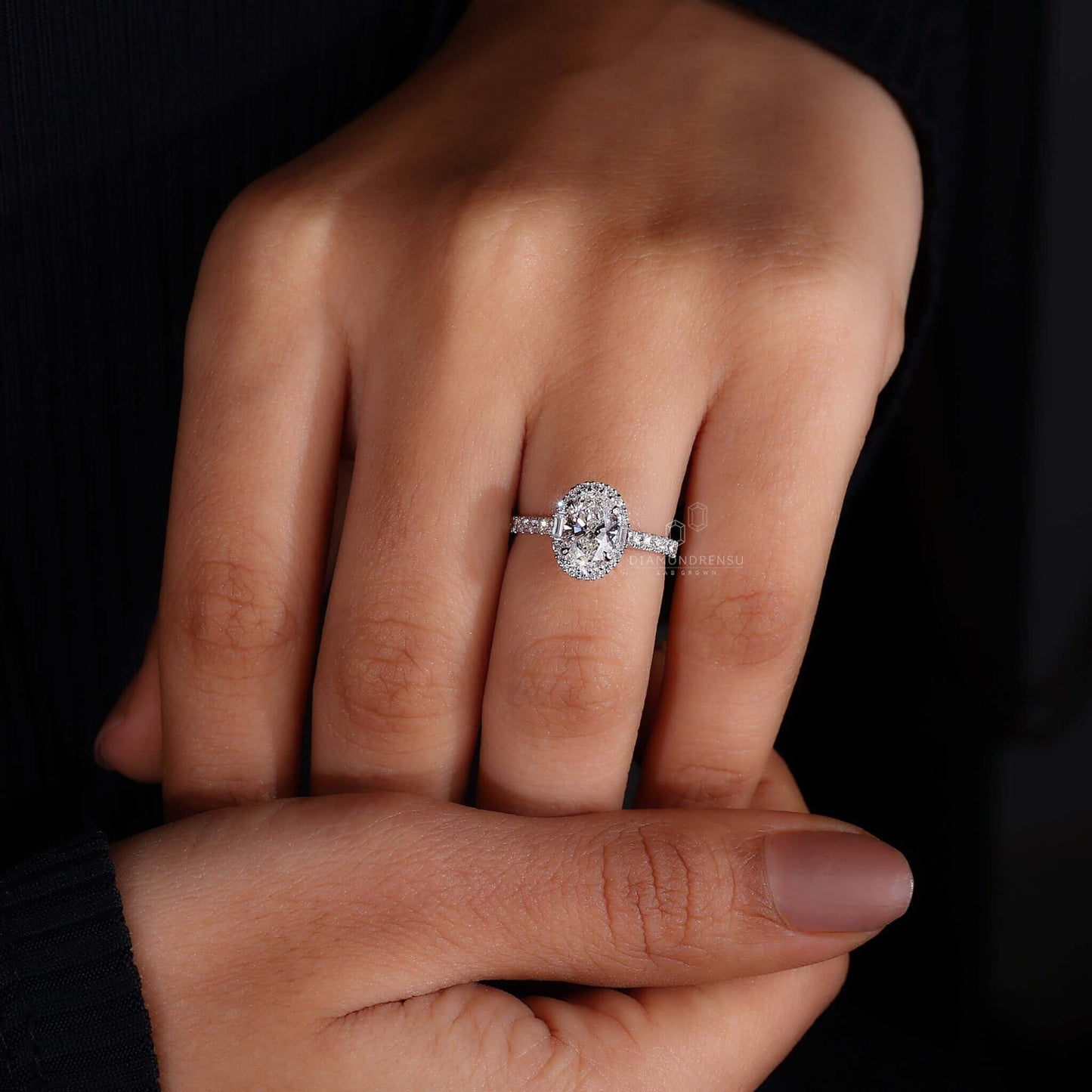 1.01 ct Diamante Lab Oval VVS2 E - BODHANA