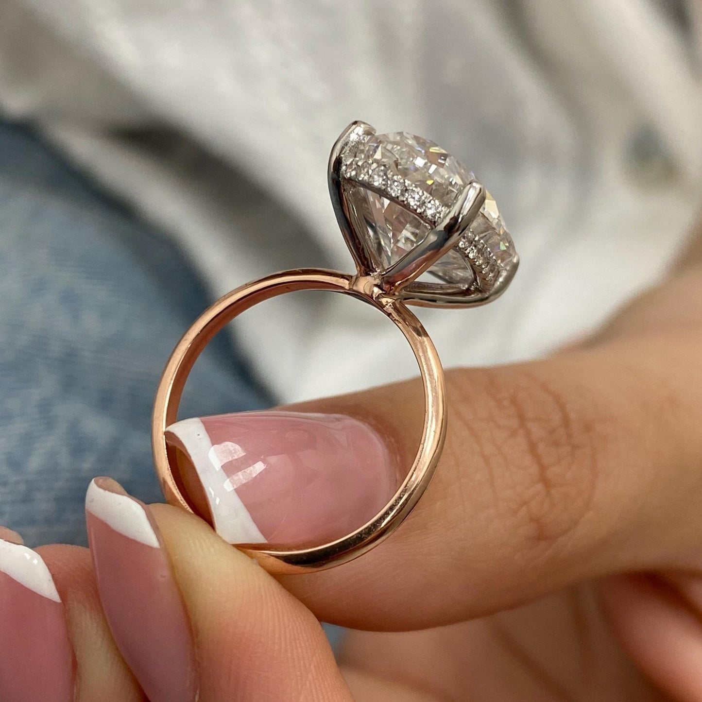 10.20 ct Anillo de compromiso con diamante ovalado en oro 14k - BODHANA