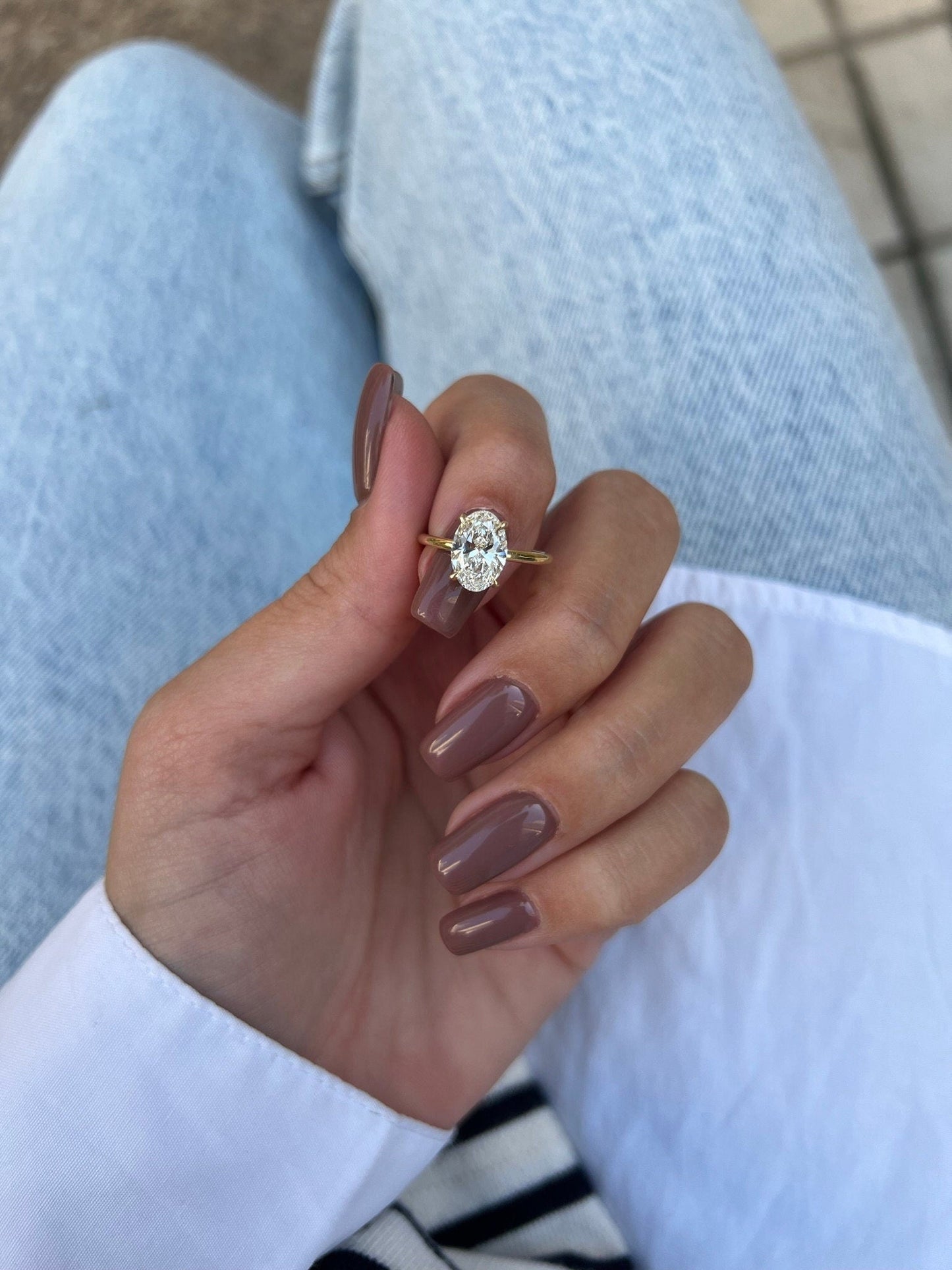 1.5 ct Anillo de compromiso con diamante ovalado oro sólido de 14K - BODHANA