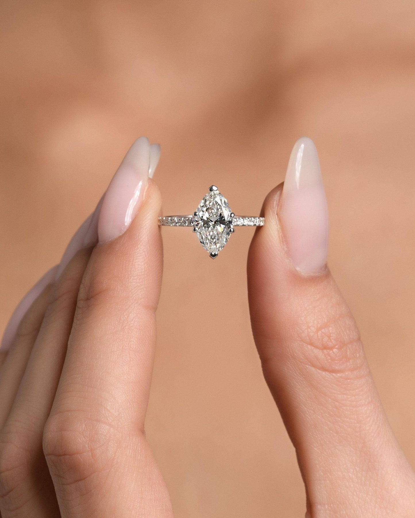 2.25 ct Anillo de compromiso con diamante Marquise Oro 14k - BODHANA