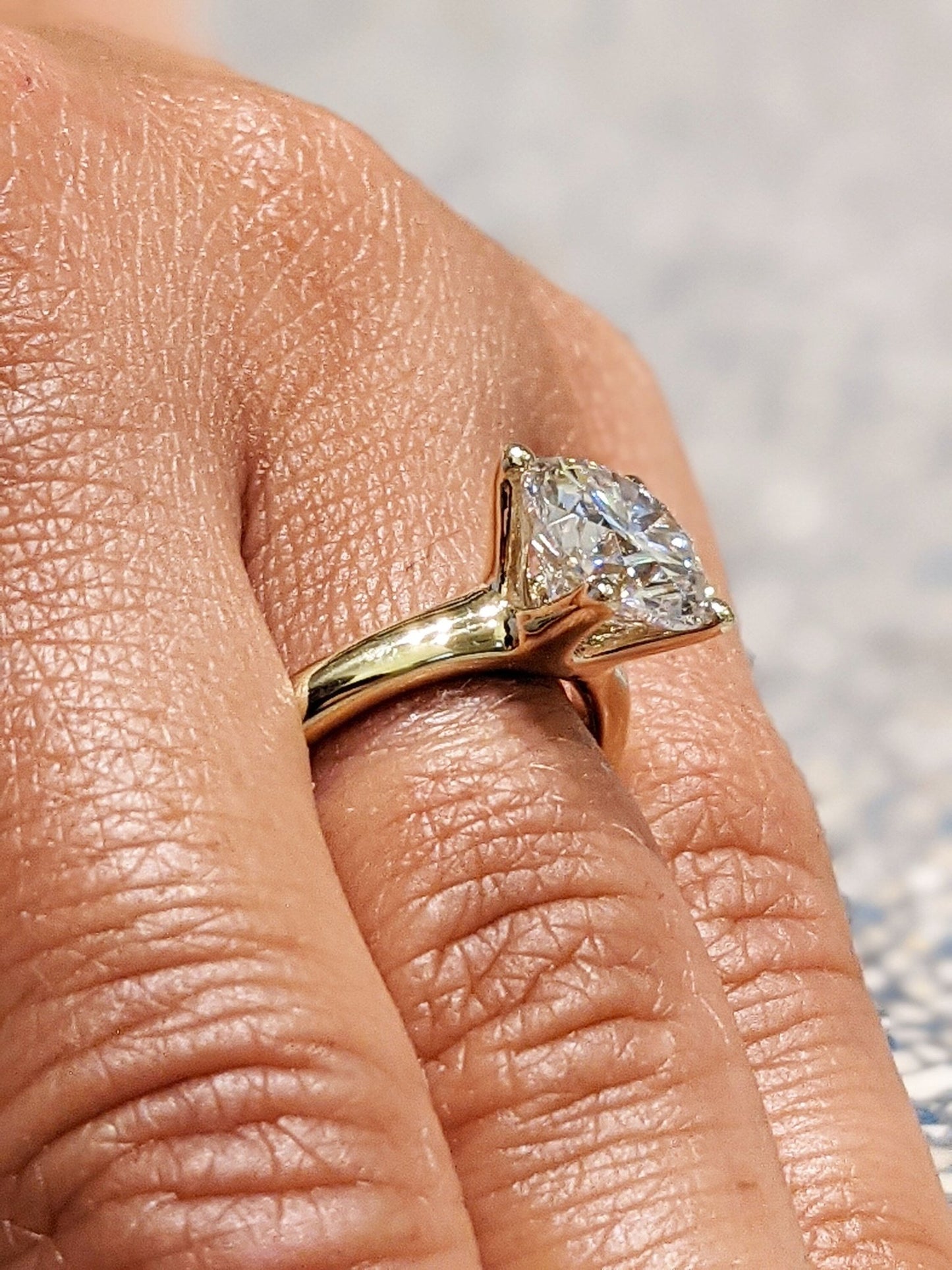 2.5 ct Anillo de compromiso con diamante redondo oro 14k - BODHANA