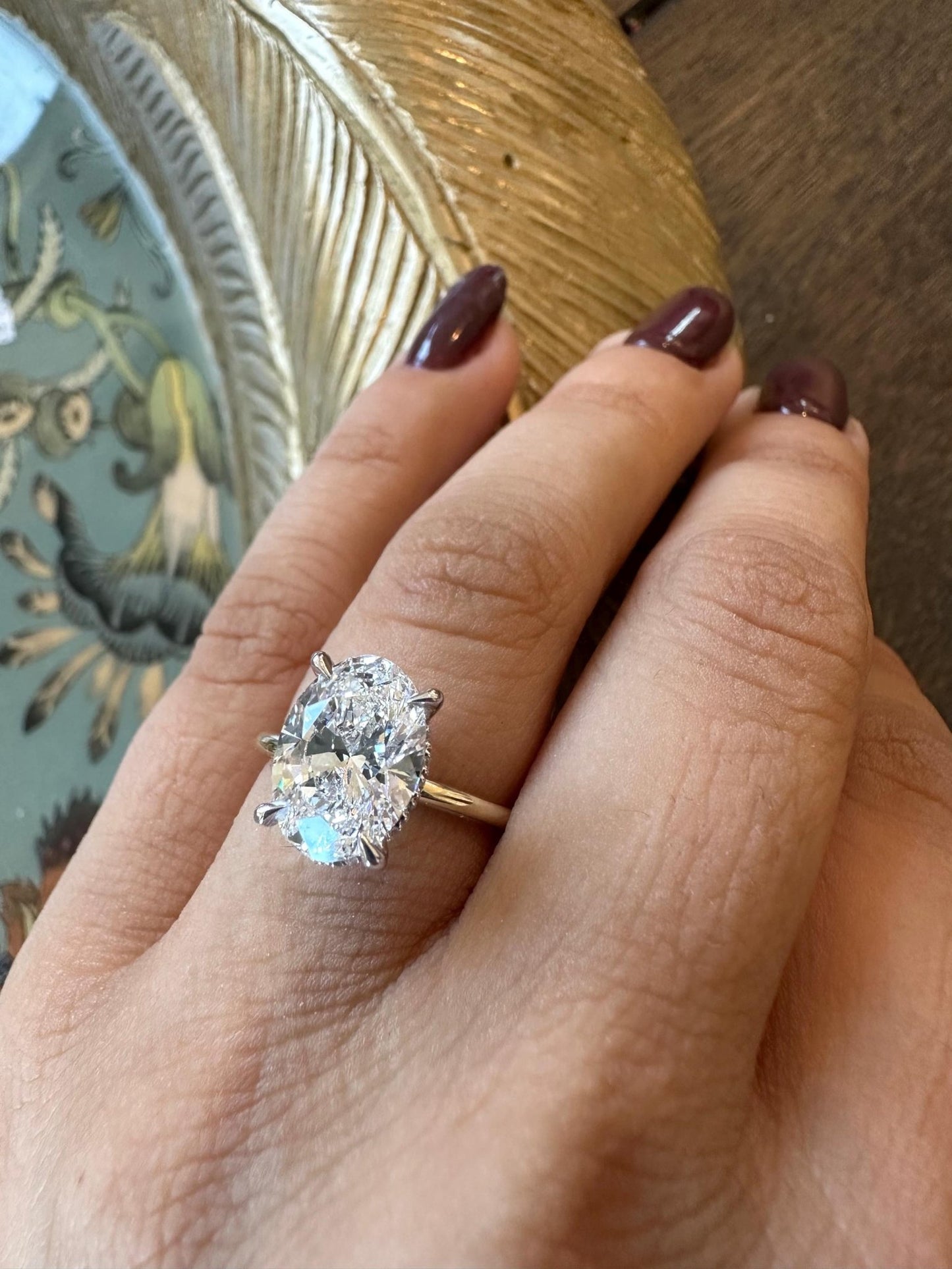 3 ct Anillo de compromiso con diamante ovalado en oro 14k - BODHANA
