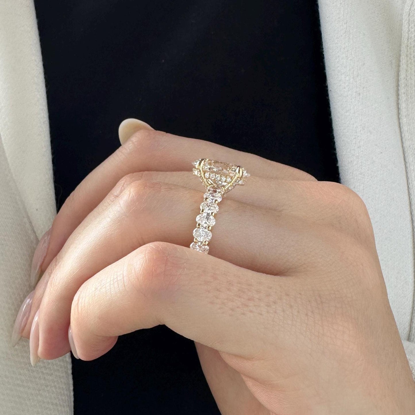 5 ct Anillo de compromiso con diamante Ovalado Oro 14K - BODHANA