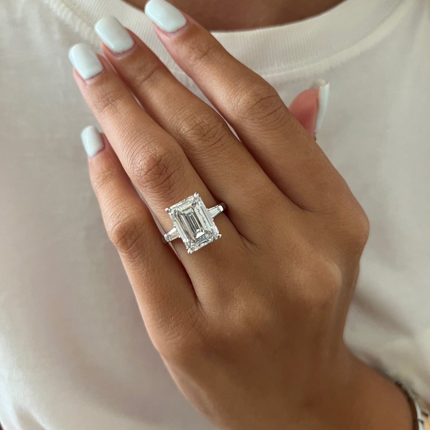 7 ct Anillo de compromiso con diamante Corte Esmeralda Oro 14k - BODHANA