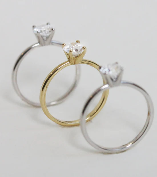 Anillo de Compromiso en Plata 925 con Diamante 0.40 ct