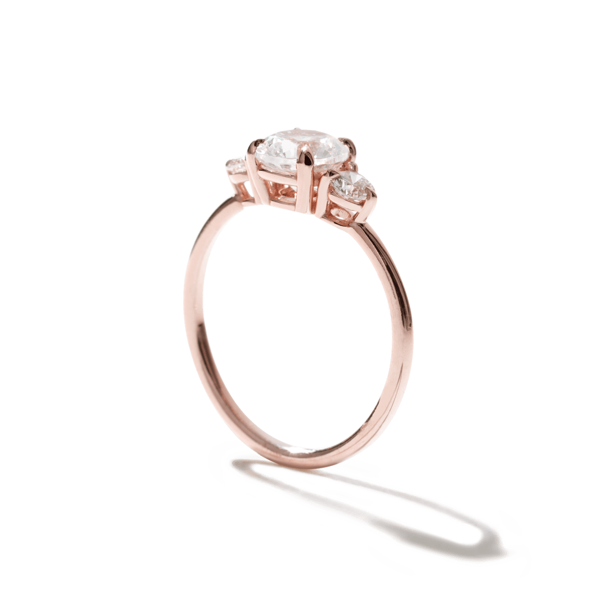 Anillo con Diamantes Laterales - bodhana
