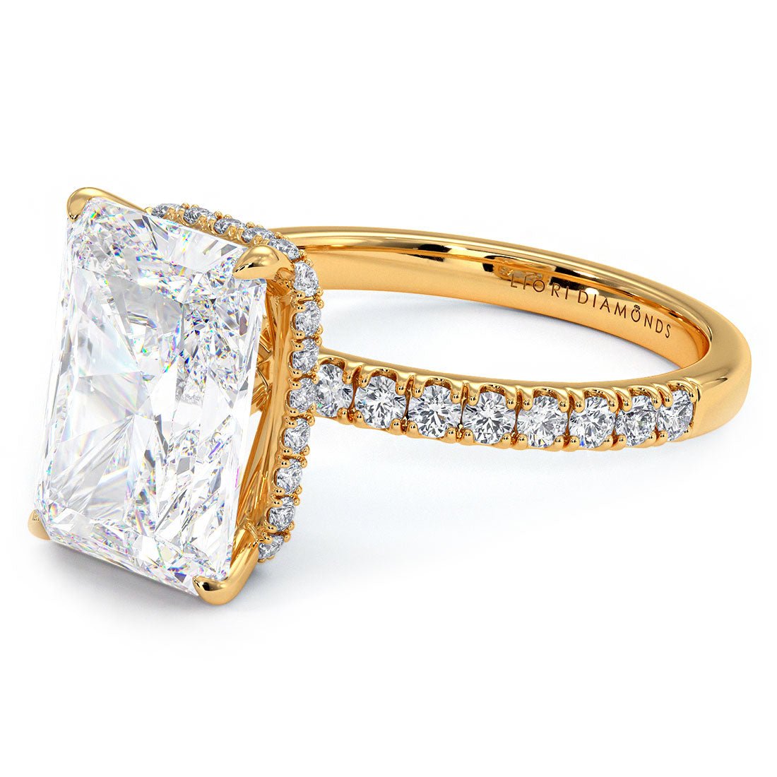 Anillo de Compromiso de Diamante Solitario Clásico de 4 Quilates con Halo Inferior y Micropavé Petite - BODHANA