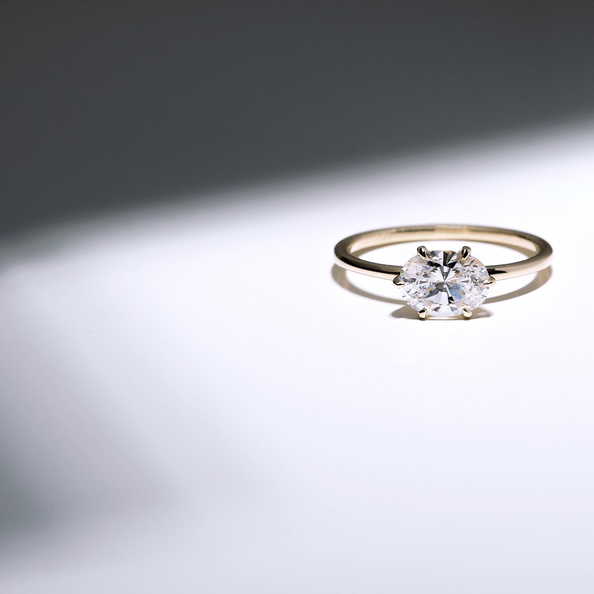 Anillo Montura Horizontal Hidden Halo - bodhana