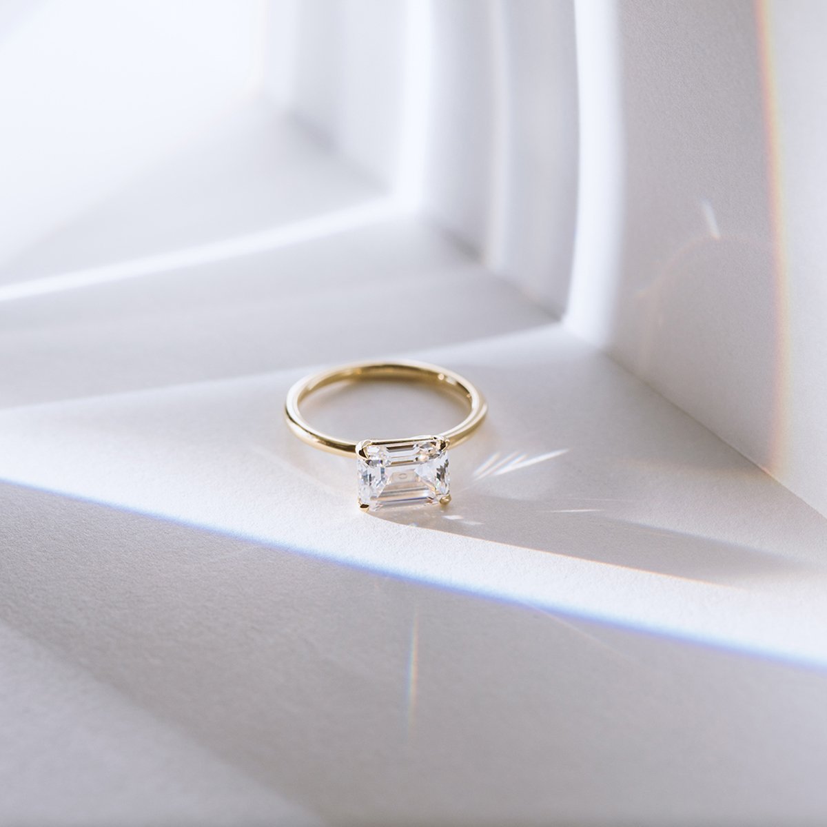 Anillo Montura Horizontal Hidden Halo - bodhana
