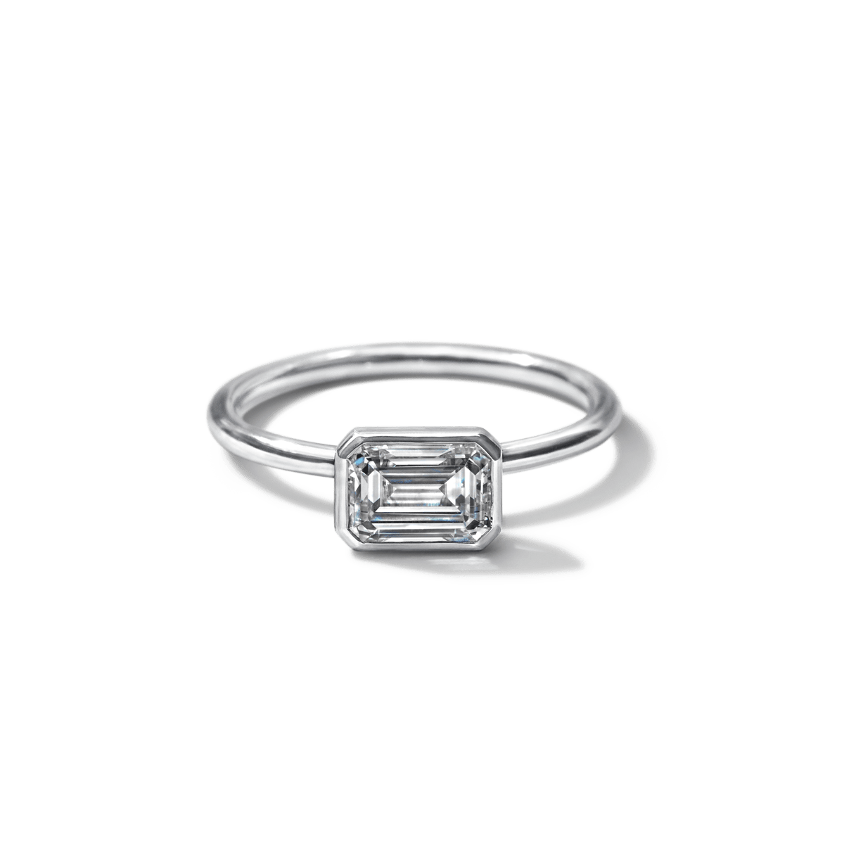 Anillo Solitario Bezel - bodhana