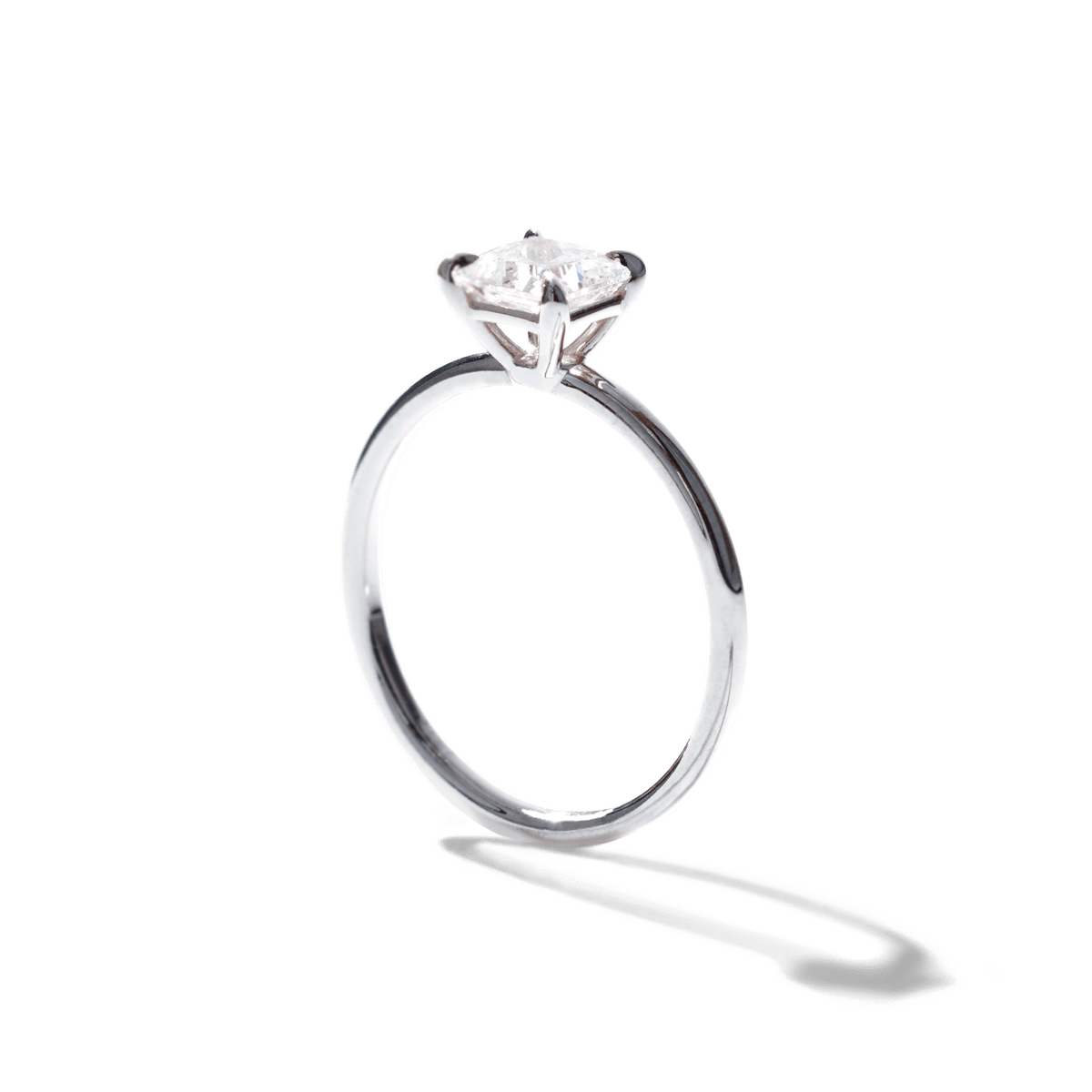 Anillo Solitario Clásico - bodhana