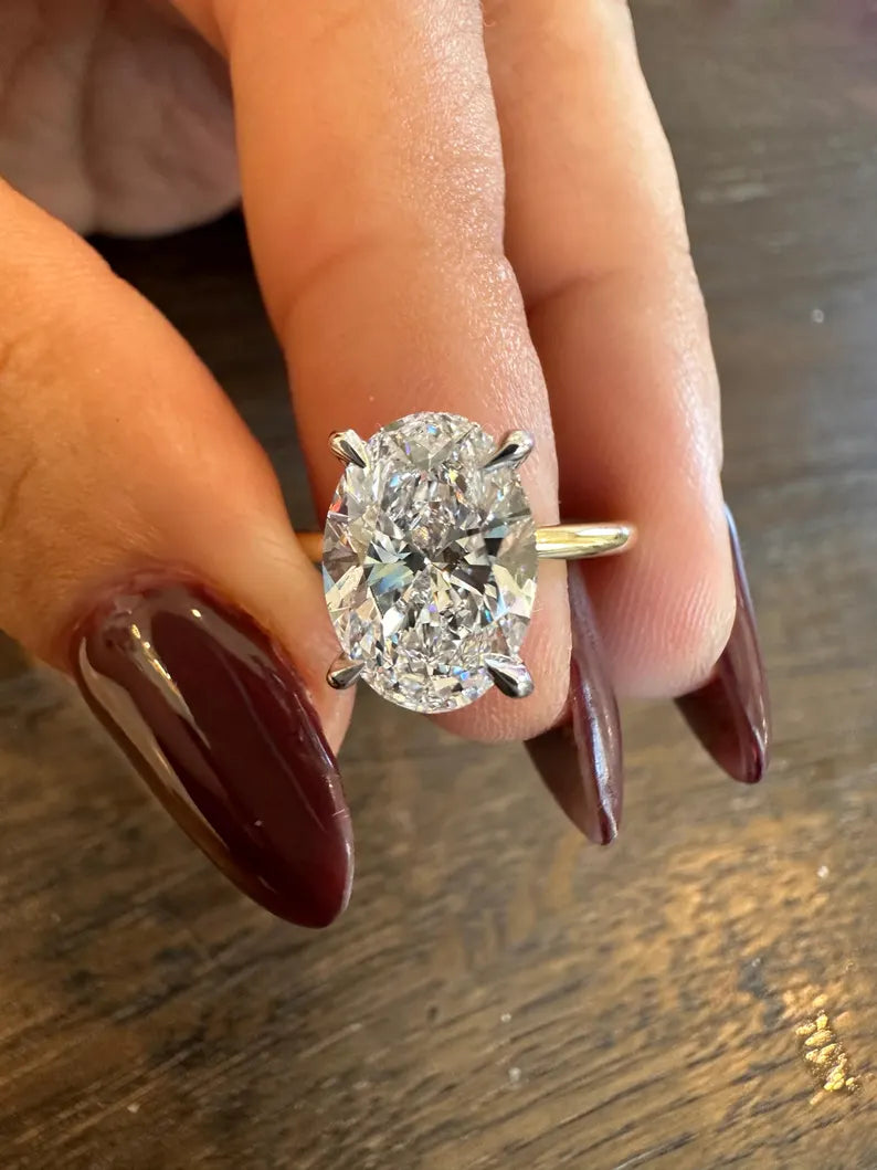 3 ct Anillo de compromiso con diamante ovalado en oro 14k