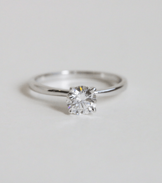 0.30 ct Anillo de compromiso con diamante redondo oro 14k - BODHANA
