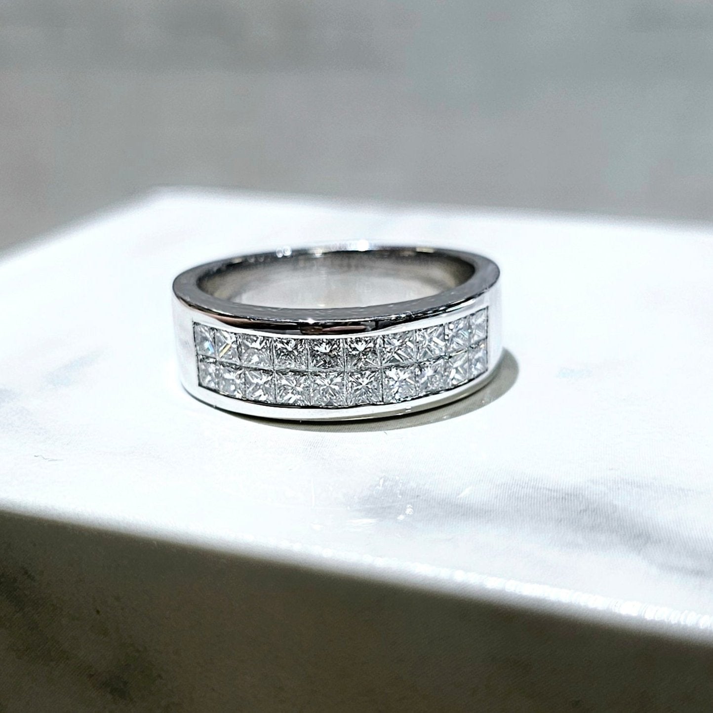 Anillo de Compromiso para Hombre con Diamantes de Laboratorio – 2.35 Quilates Corte Princesa