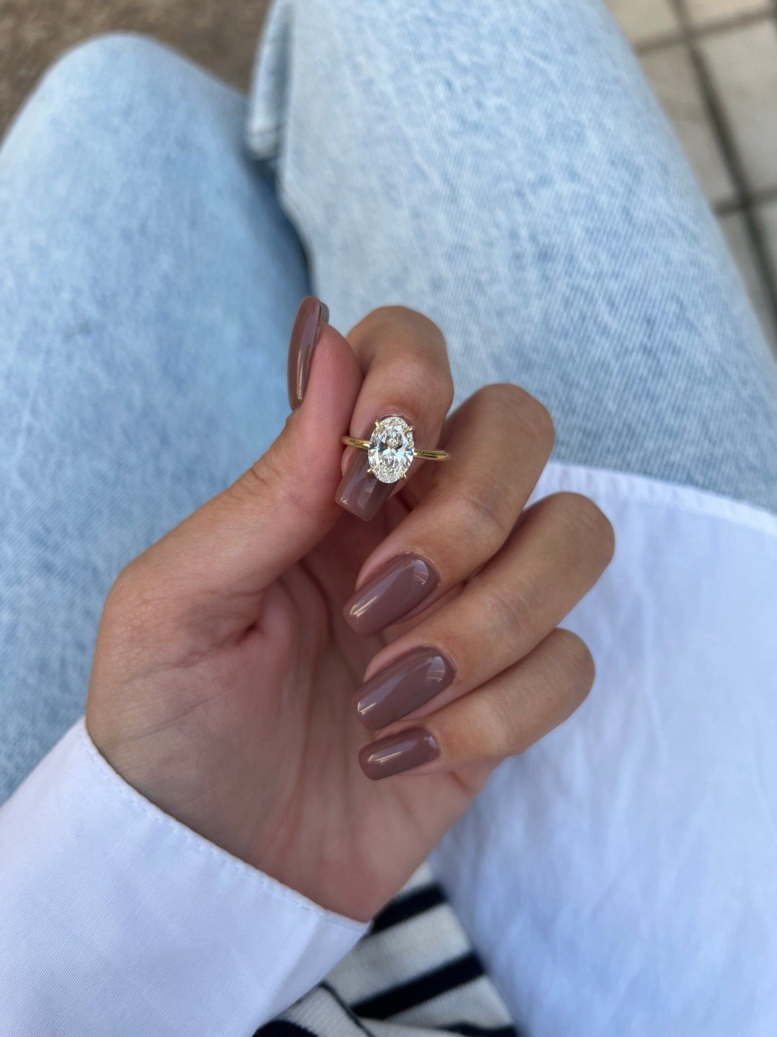 1.5 ct Anillo de compromiso con diamante ovalado oro sólido de 14K - BODHANA
