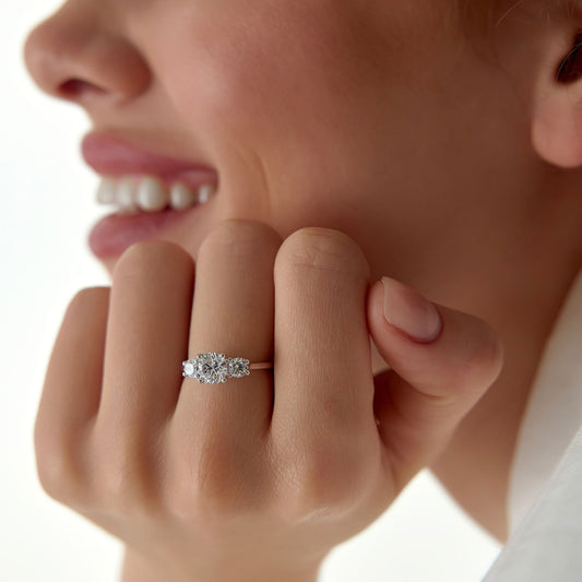 1.50 ct Anillo de compromiso con diamante corte redondo oro de 14k - BODHANA