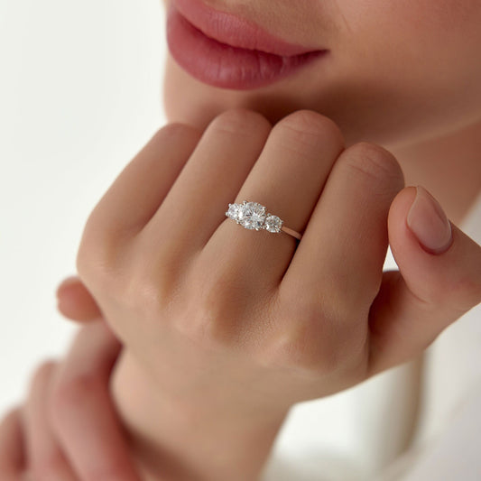 1.50 ct Anillo de compromiso con diamante corte redondo oro de 14k - BODHANA