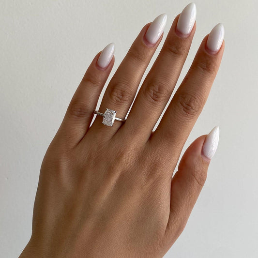 2.10 ct Anillo de compromiso con diamante corte almohada alargada oro de 14k - BODHANA