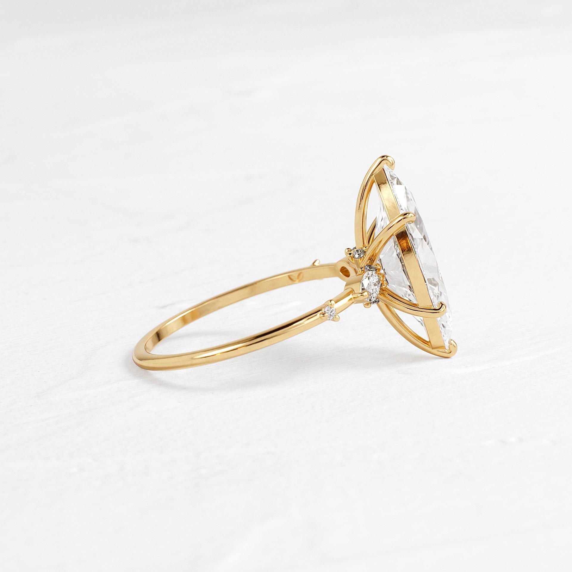 3 ct Anillo de compromiso con diamante corte marquise en oro de 14K - BODHANA
