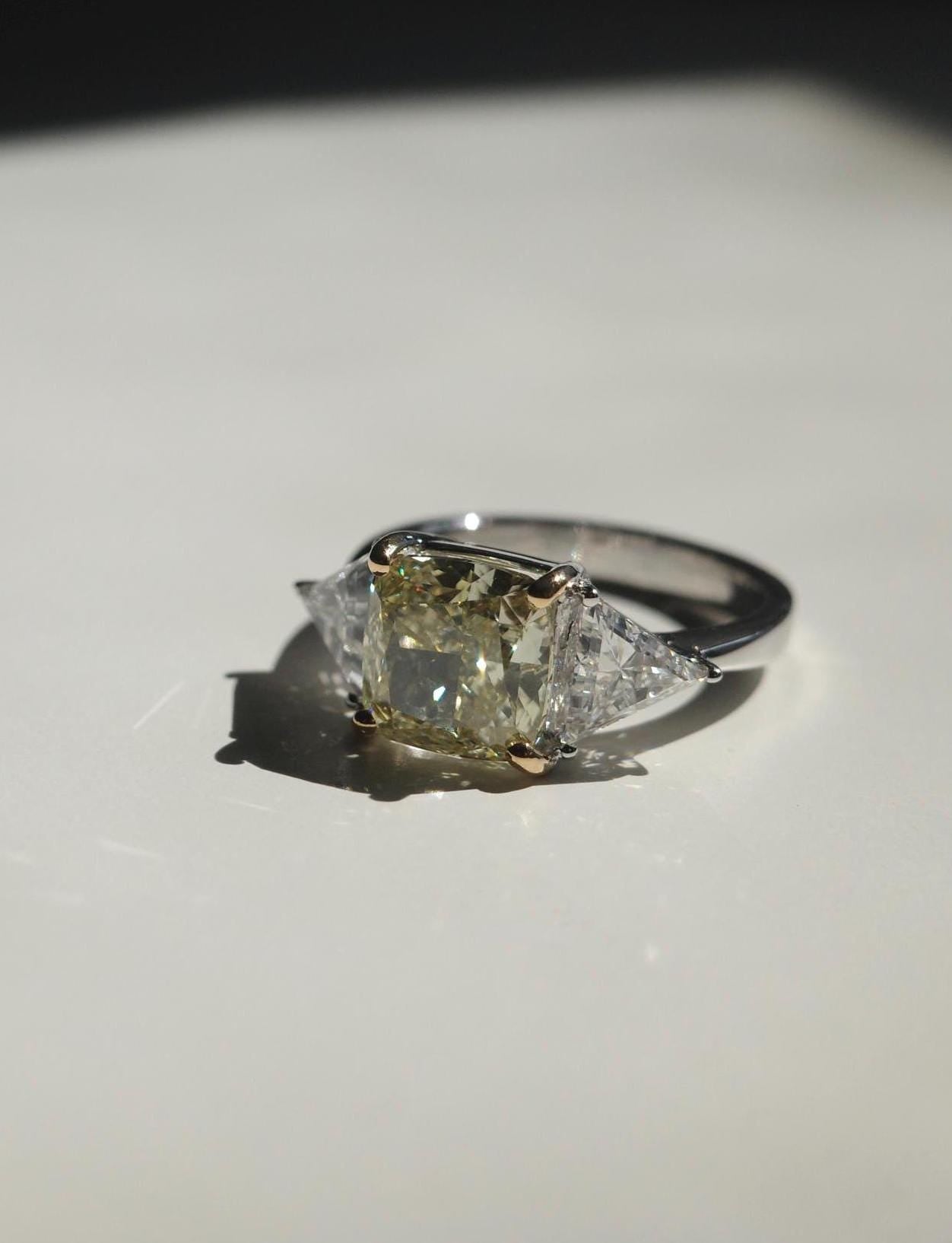 5 ct Anillo de compromiso con diamante Cojín Oro 14K - BODHANA
