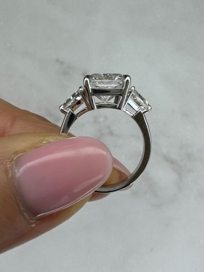 6 ct Anillo de compromiso con diamante Corte Radiante Oro 14k - BODHANA
