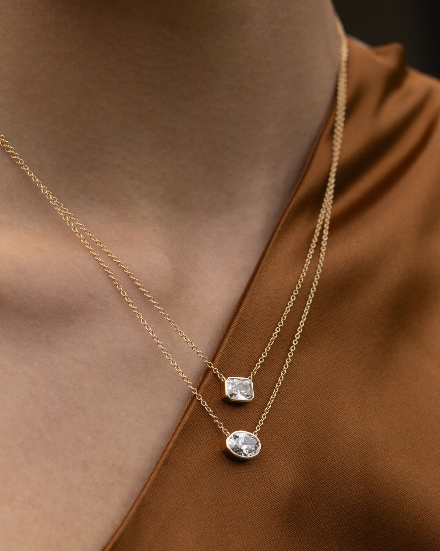 Collar de oro con Diamante Radiante - BODHANA