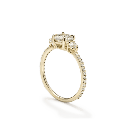 Anillo Diamantes Laterales y Pavé - bodhana