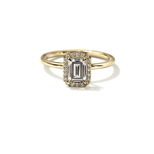 Anillo personalizado en oro amarillo 18 k halo solitario con diamantes y piedra central de 0.80 ct Diamante Lab Corte Esmeralda E SI1