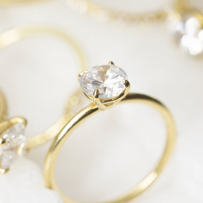 Anillo Solitario Clásico - bodhana