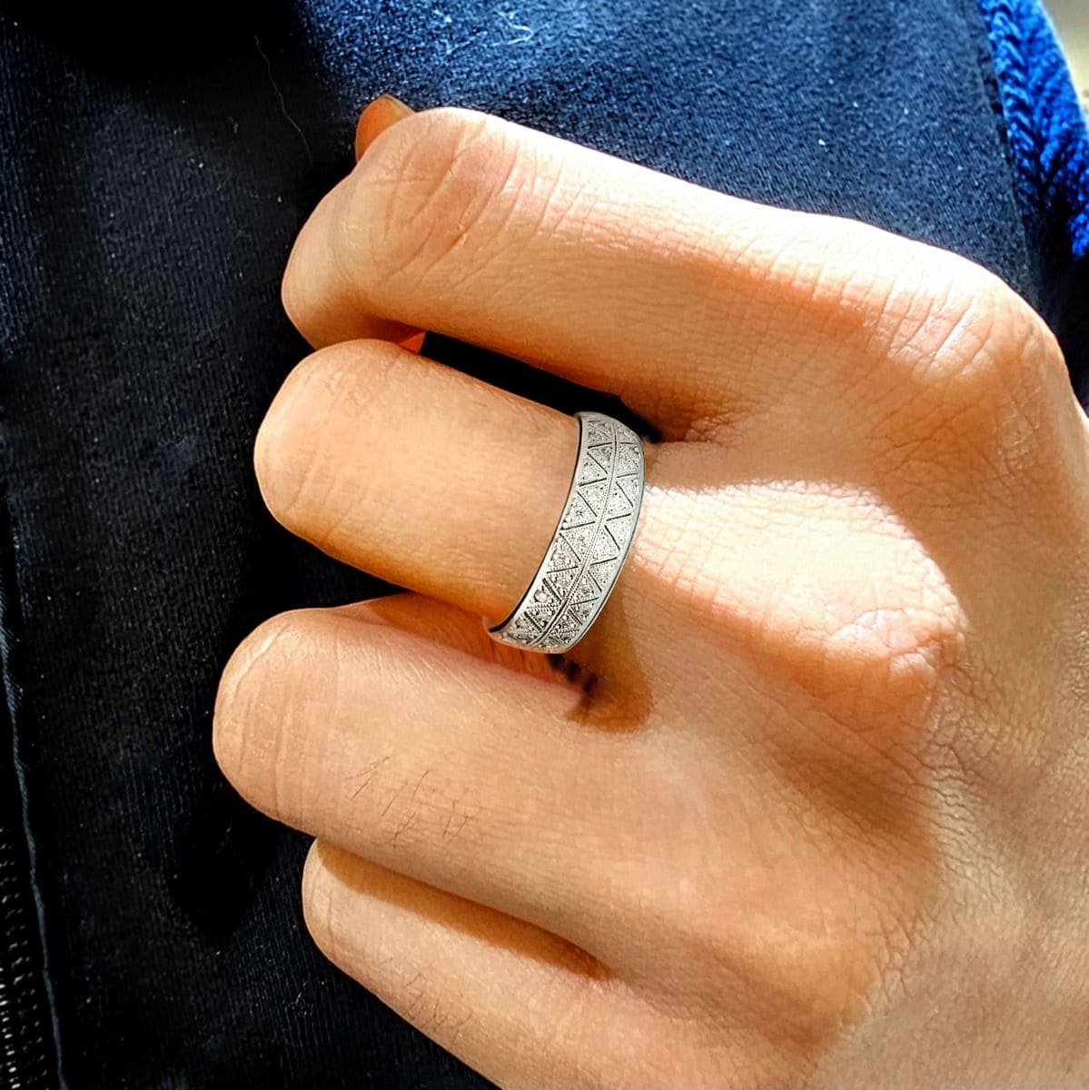 Anillo de Compromiso/Eternidad para Hombre con Diamantes de Laboratorio (0.60 Quilates)