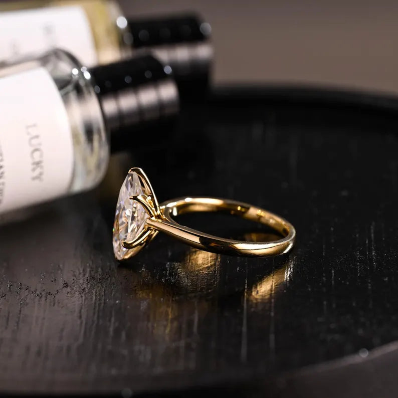 1 ct Anillo de compromiso con diamante Corte Marquise Oro de 14k