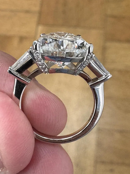 10 ct Anillo de compromiso con diamante corte pera