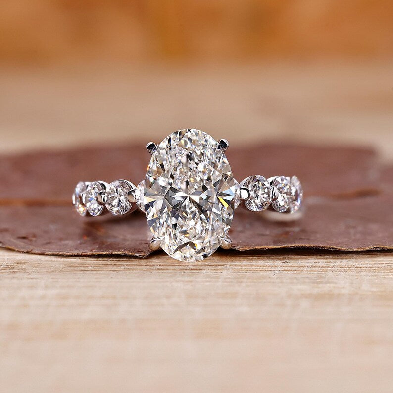 5 ct Anillo de compromiso con diamante Ovalado Oro 14K