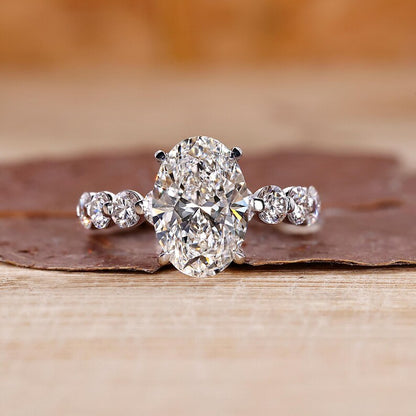 5 ct Anillo de compromiso con diamante Ovalado Oro 14K