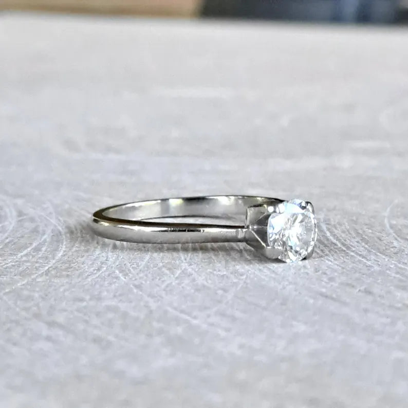 Anillo de Compromiso en Plata Fina 925 Diamante 0.50 ct