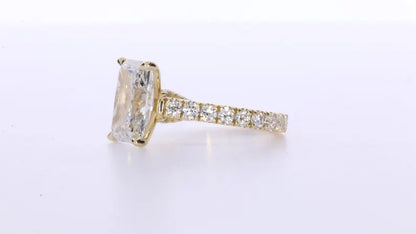 Anillo de Compromiso de Diamante Solitario Clásico de 4 Quilates con Halo Inferior y Micropavé Petite