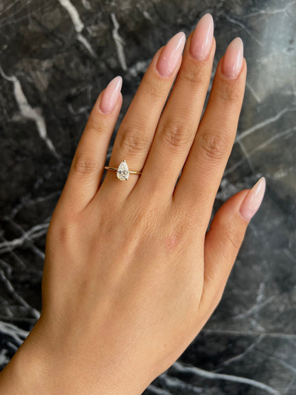 1 ct Anillo de Compromiso Solitario Corte Pera