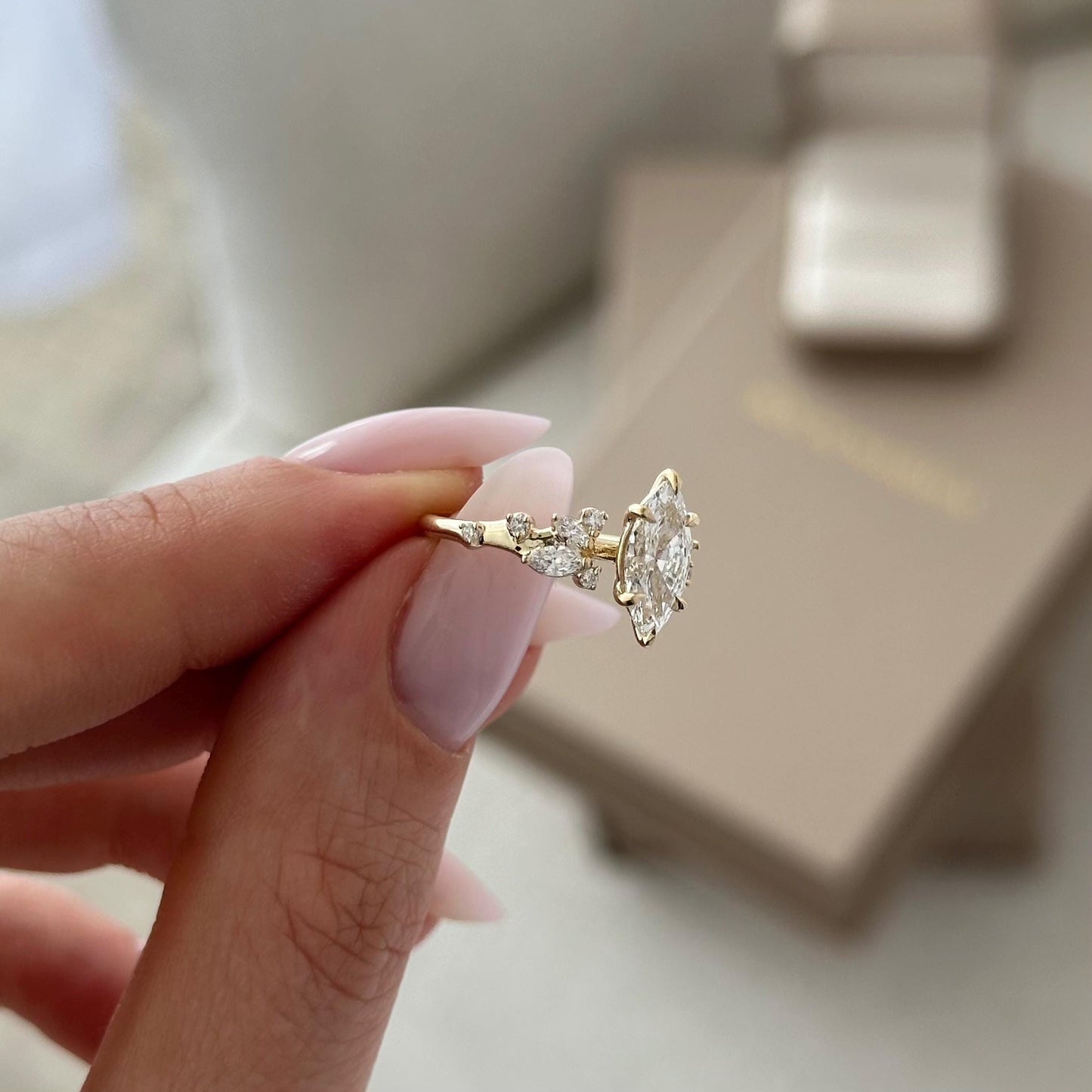 Anillo Florencia — Diamante marquesa de 1 ct en oro 14k