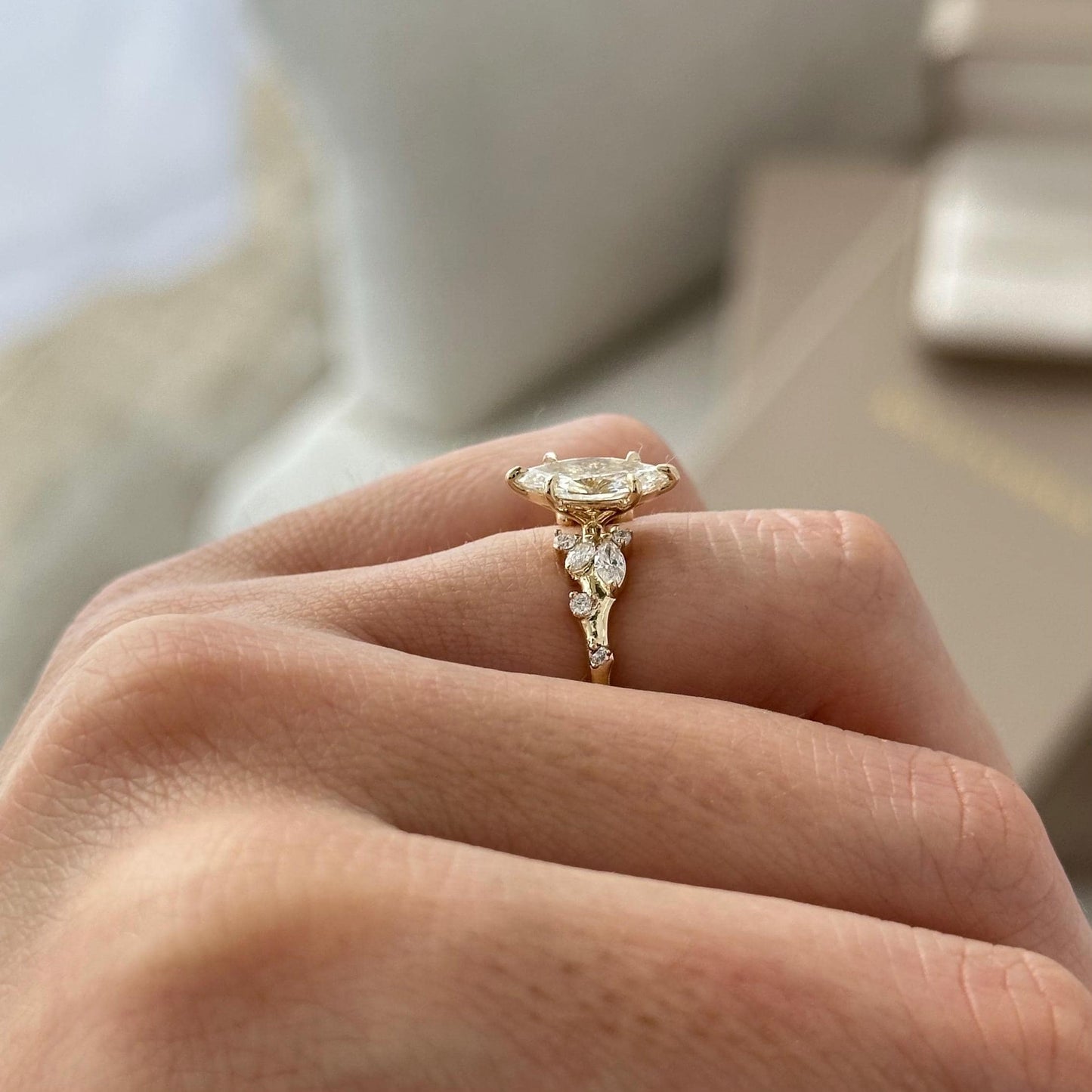 Anillo Florencia — Diamante marquesa de 1 ct en oro 14k