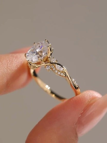 Anillo París — Diamante oval de 2 ct en oro 14k