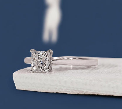 Anillo de Compromiso 1 ct Corte Princesa
