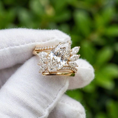 Anillo Santorini — Diamante marquesa de 3 ct con cluster asimétrico en oro 14k
