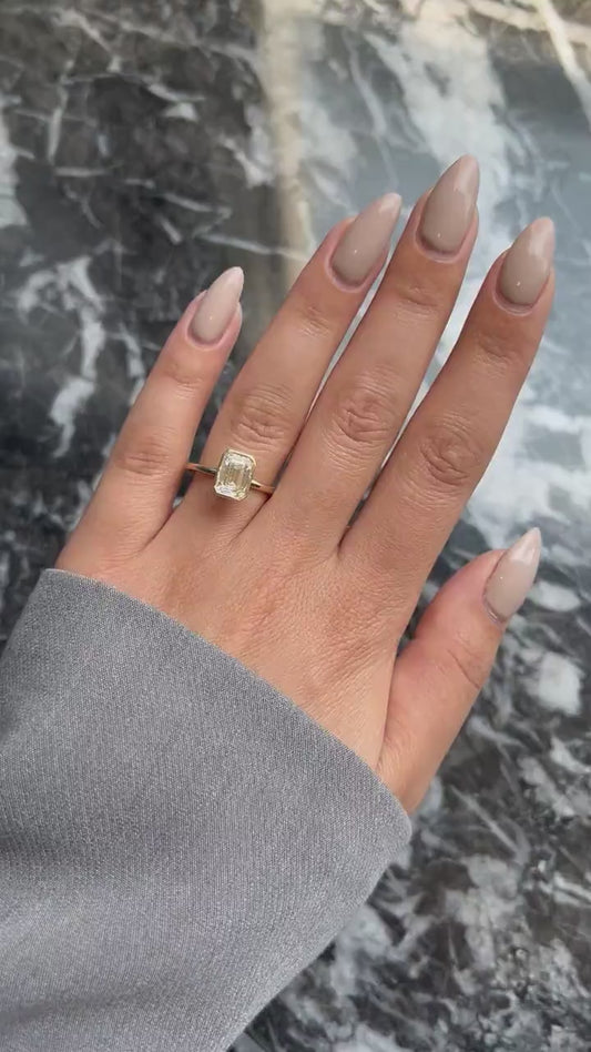 2 ct Anillo de compromiso con diamante Esmeralda Oro 14k