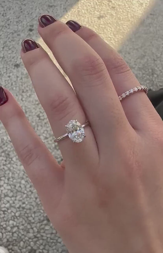 1.5 ct Anillo de compromiso con diamante ovalado oro sólido de 14K