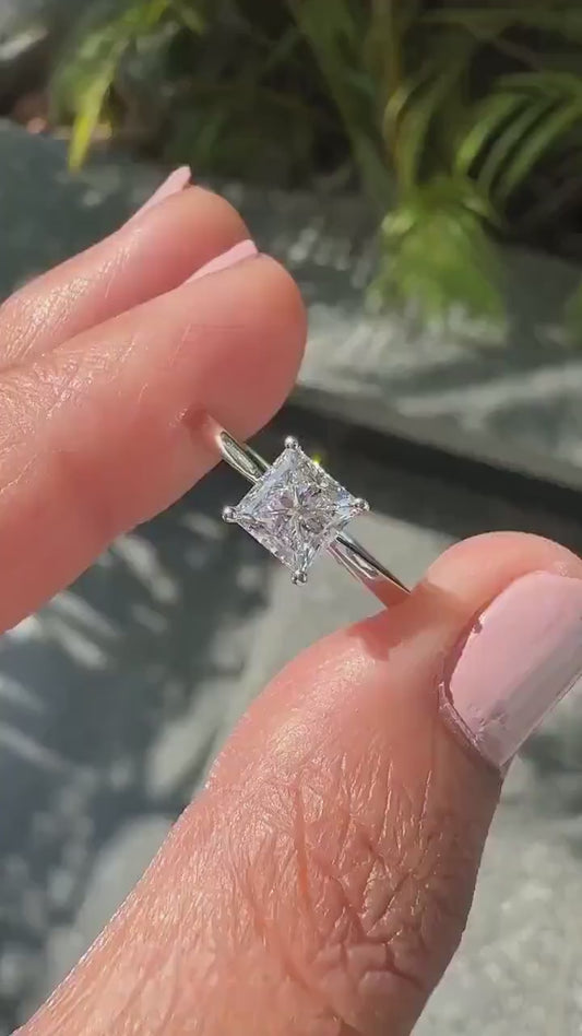 Anillo de Compromiso 1 ct Corte Princesa