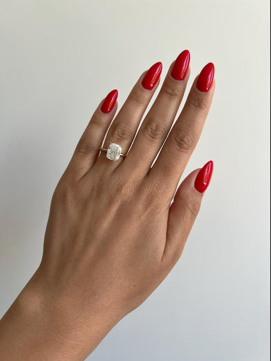4 ct Anillo de compromiso con diamante Cojín Oro 14k