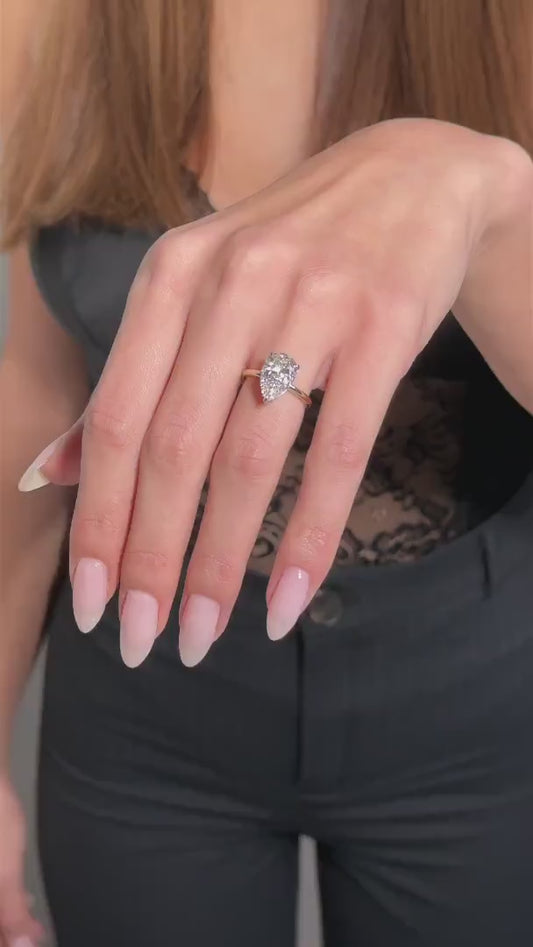 2 ct Anillo de compromiso con diamante Corte pera Oro 14k